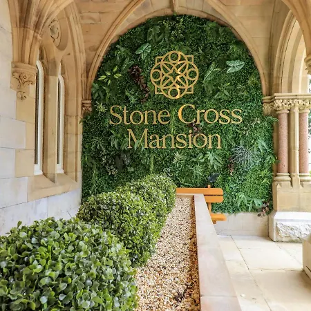 The Theobold Stone Cross Mansion Apartment
