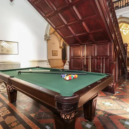 Apartment The Theobold Stone Cross Mansion
